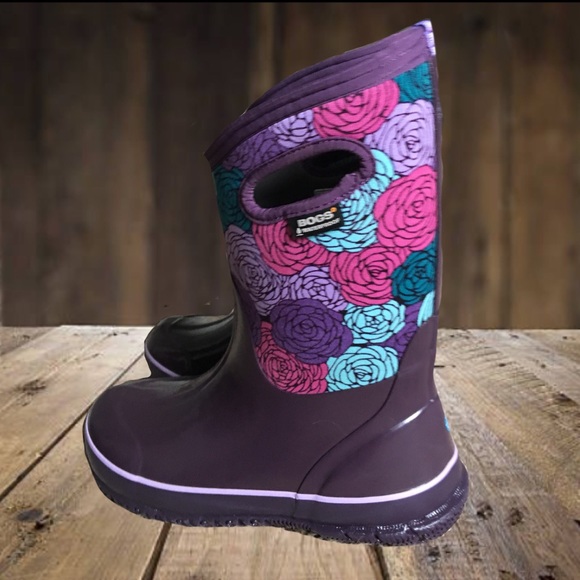 Bogs Other - ❤️NWT - Bogs - Classic Rosey - size 39 EUR ❤️